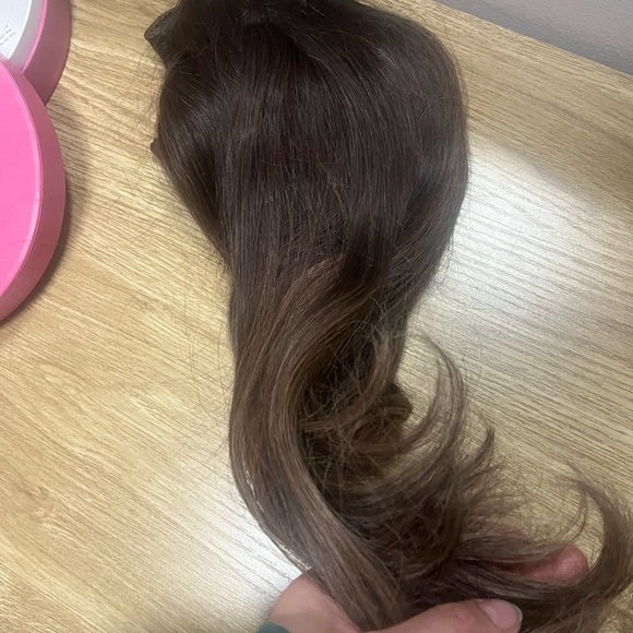 16” Luxy hair extensions - Picture 4 of 4